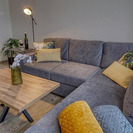 Cozy Modern Apartment Rijeka Luaran gambar